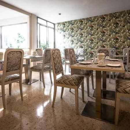 Hotel Colectia Santa Lucia