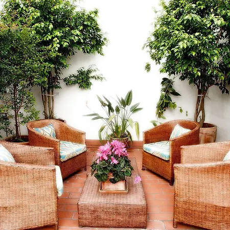 Hotel Colectia Santa Lucia 3*